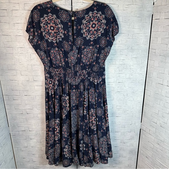 Torrid navy mini dress paisley, print tie, front summer feminine curvy plus size - Picture 2 of 10